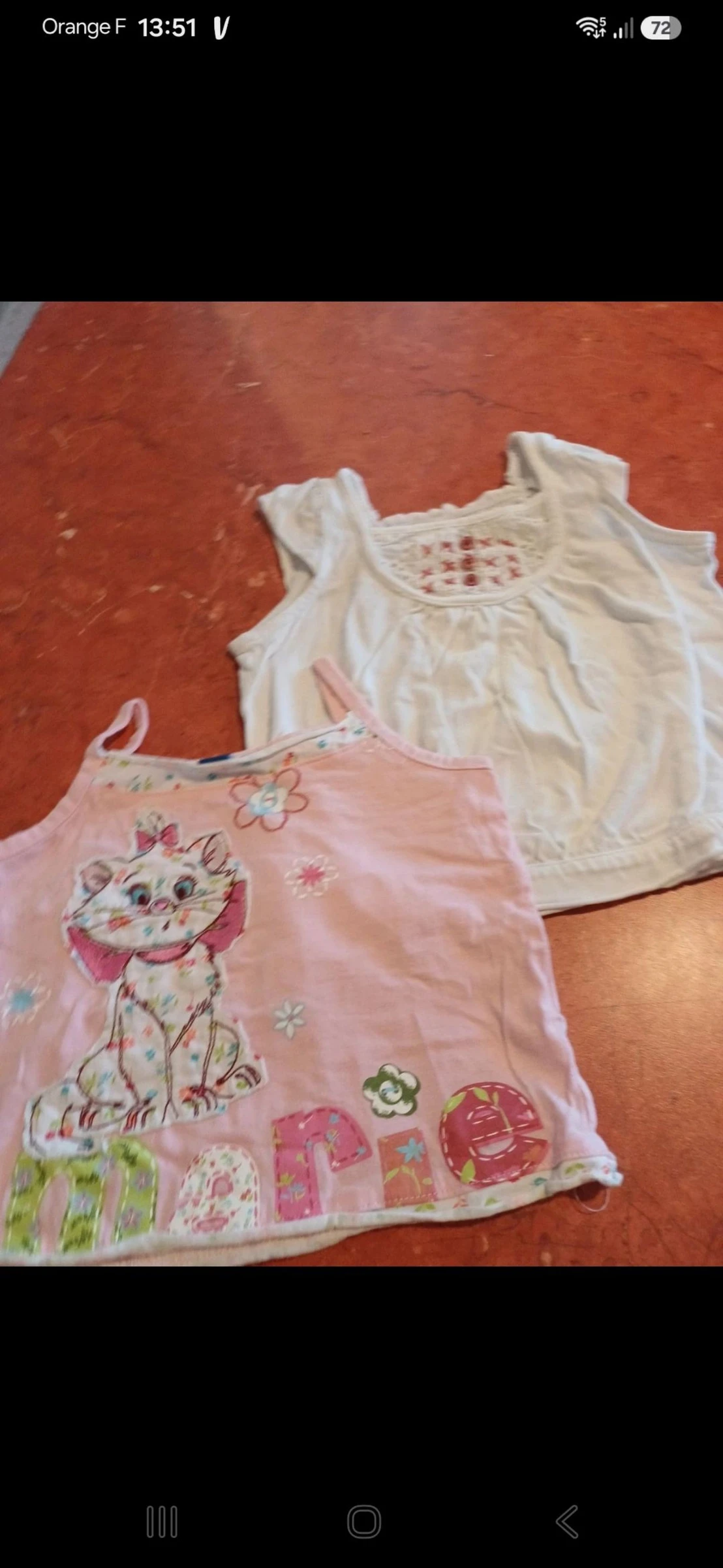 Lot de 2 débardeurs bébé taille 24 mois
